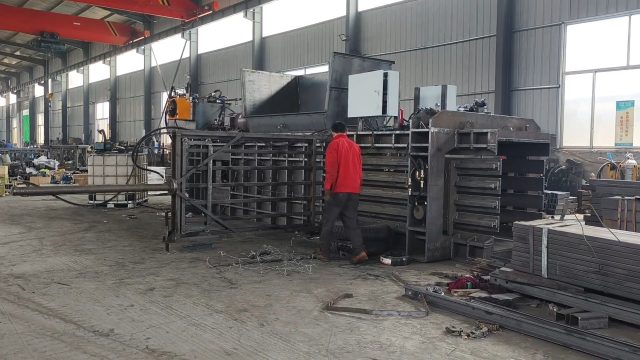 ⚙️ Watch Full Production Process | Automatic Horizontal Hydraulic Baler 📹
📹 Check out the full production of our Automatic Horizontal Hydraulic Baler!
Stable performance, high efficiency & fully automatic operation, ideal for waste recycling and material compression. Durable structure, easy to operate, save your time and labor costs.
Welcome to inquiry for details & custom solutions!
#AutomaticHorizontalHydraulicBaler #HydraulicBaler #WasteRecyclingMachine #HydraulicCompactor #RecyclingEquipment #IndustrialBaler