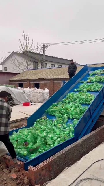 High-Efficiency Horizontal Hydraulic Baler | Live Baling Demonstration
#HydraulicBaler #HorizontalBaler #RecyclingMachinery #WasteManagement #IndustrialEquipment #BalingPress #ScrapRecycling